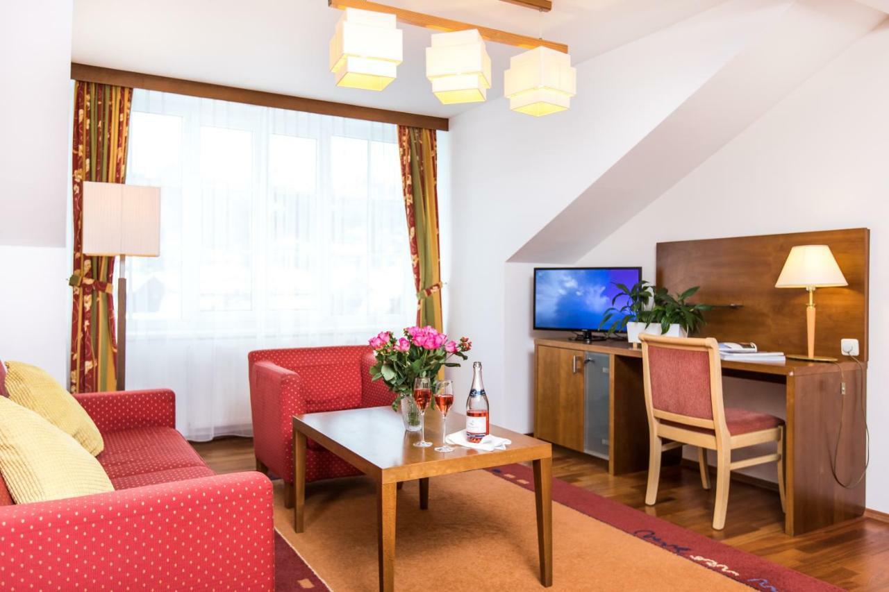Hotel Am See - Seeresidenz Altaussee Exterior photo